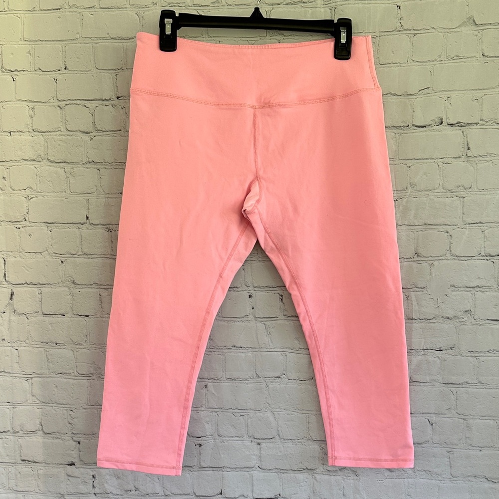 Lululemon Pink Active Stretch Capri Leggings Size 10!